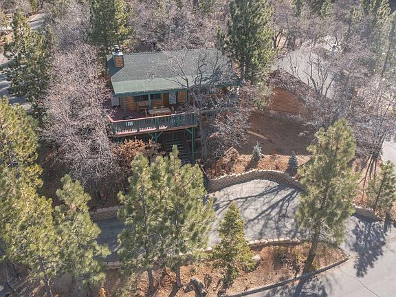 5th image of 1439 Klamath Rd