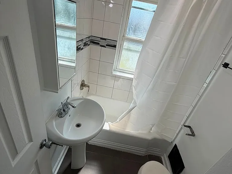 207 Taft St — Photo 11