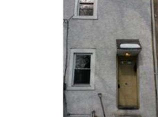 15 Roberts Aly, Norristown, PA 19401