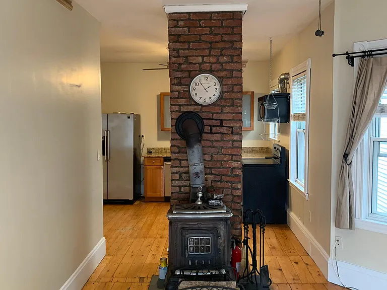 59 Gates St #2 — Photo 5
