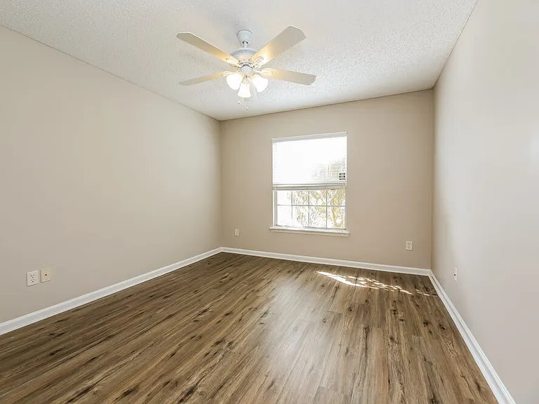 13919 Ridgewick Dr — Photo 11