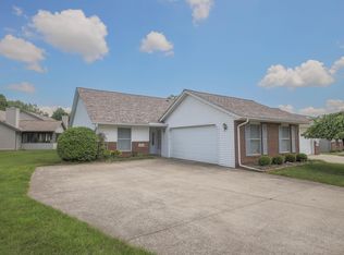 1005 E Sherbrooke Dr, Bloomington, IN