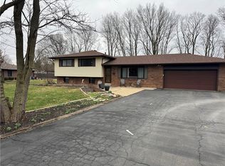 103 Taylor St, Catlin, IL 61817