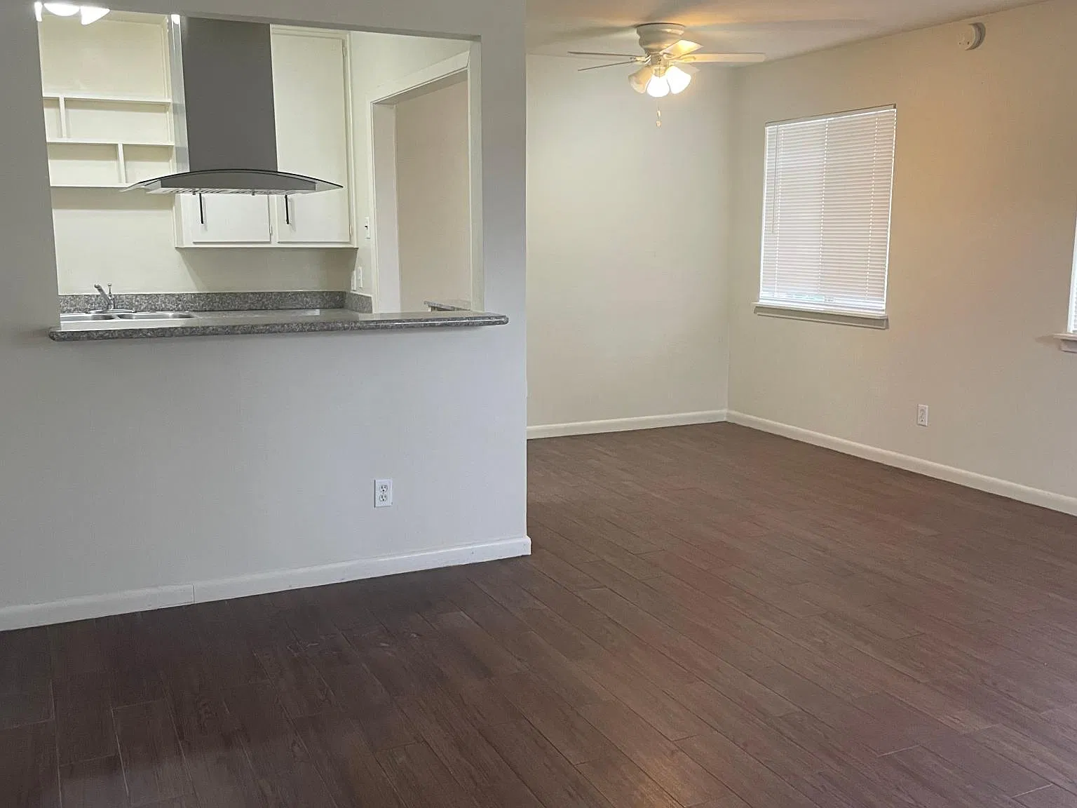 2 bed, 1000 sqft, $1,600 — Photo 4