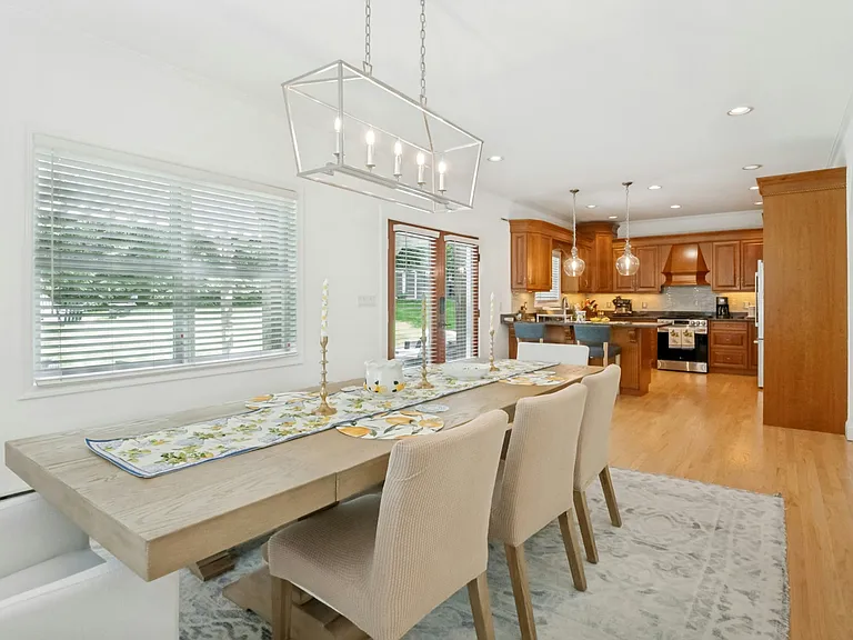 575 Washington Ave — Photo 13