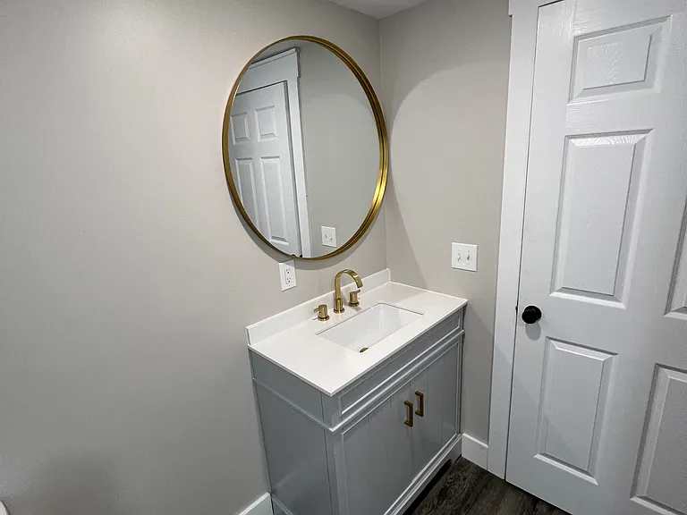 212 W Mill St — Photo 12