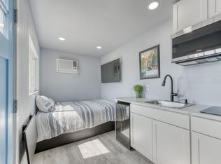 1545 5th St, Clovis, CA 93611