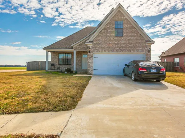 813 Crittenden Blvd, Marion, AR 72364