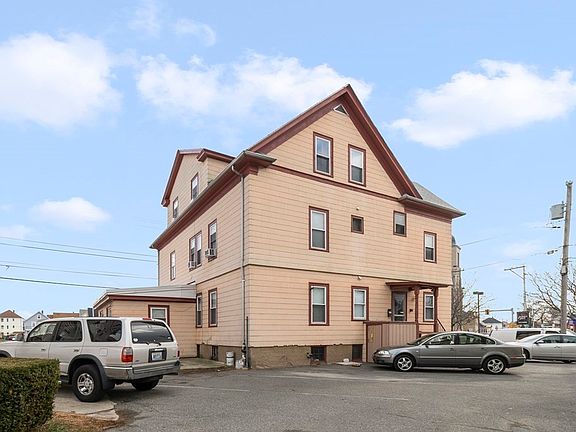 4th image of 1260 Newport Ave