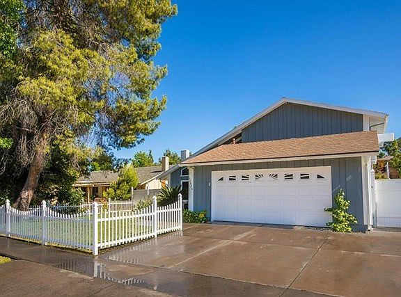 30426 Rainbow View-2