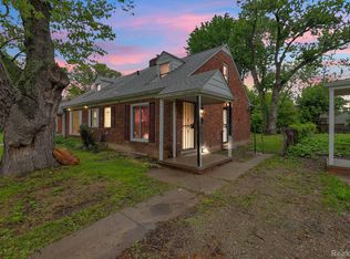 10934 Nottingham Rd, Detroit, MI 48224