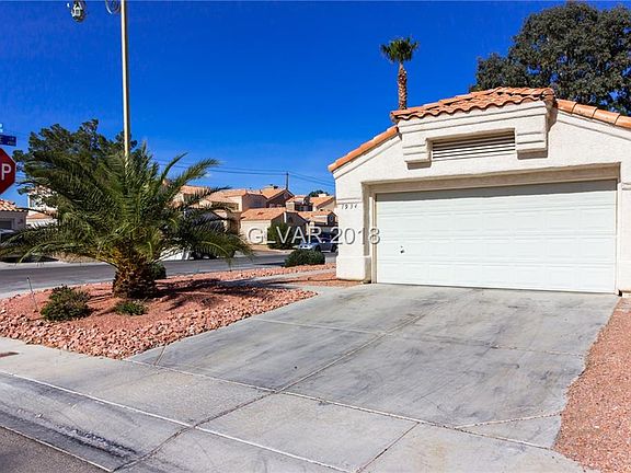 2nd image of 1934 La Villa Dr