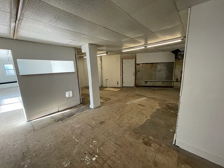 8 S Main St #1 — Photo 5