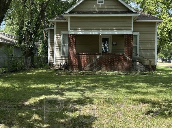 302 S Elm St