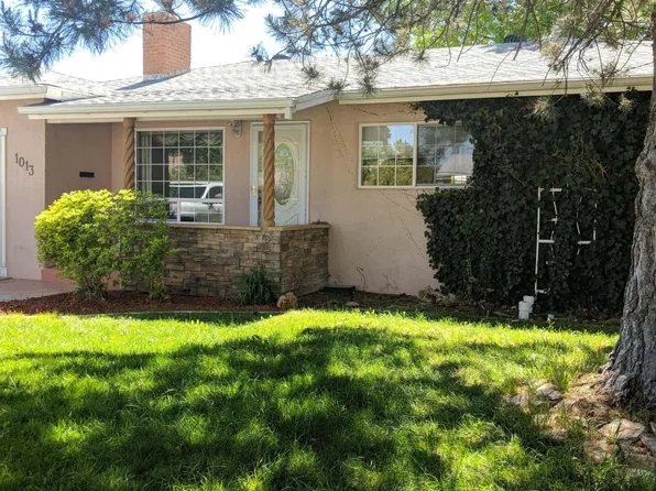 1013 E 26th St, Farmington, NM 87401