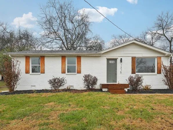 1315 Robin Hill Rd, Franklin, TN 37064