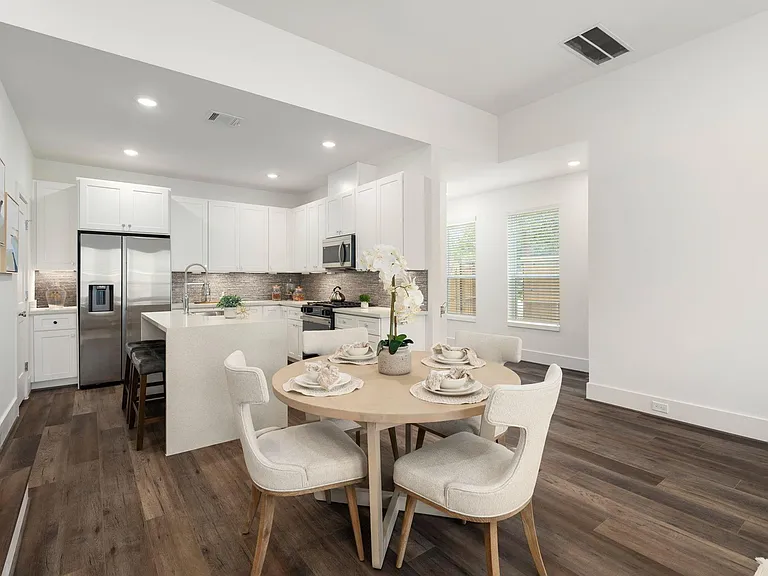 7504 Carver Rd #B — Photo 6