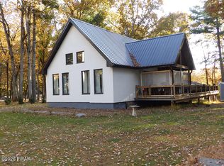 128 Gabrielle Ln, Dingmans Ferry, PA 18328