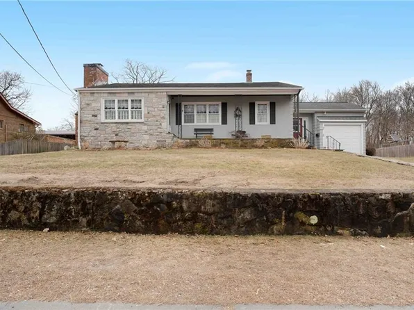 125 Cooper Ave, Woonsocket, RI 02895