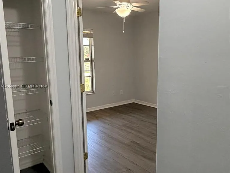 507 Peerless Cir — Photo 8