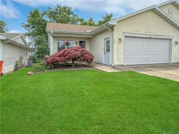 1909 Evergreen Ct, Mattoon, IL 61938