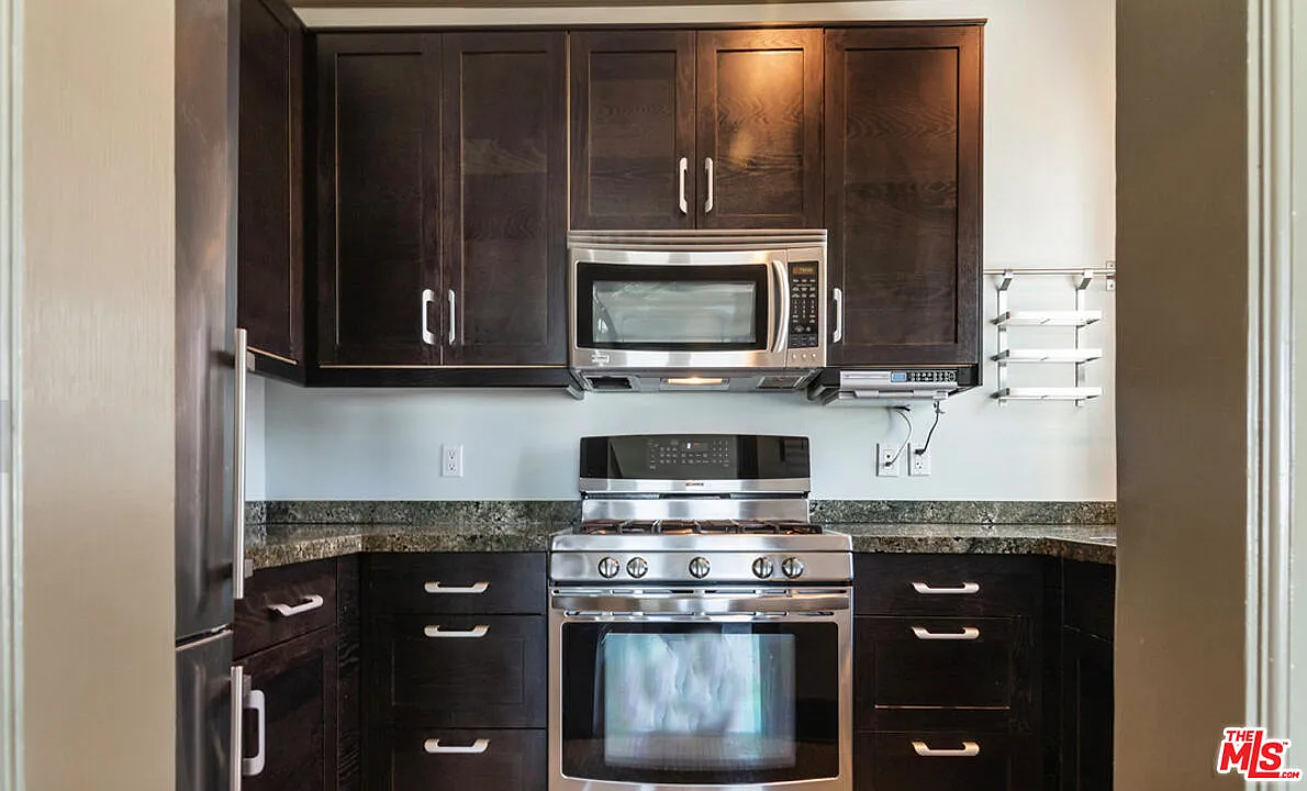 1 bed, 1.0 bath, $1,975 — Photo 1
