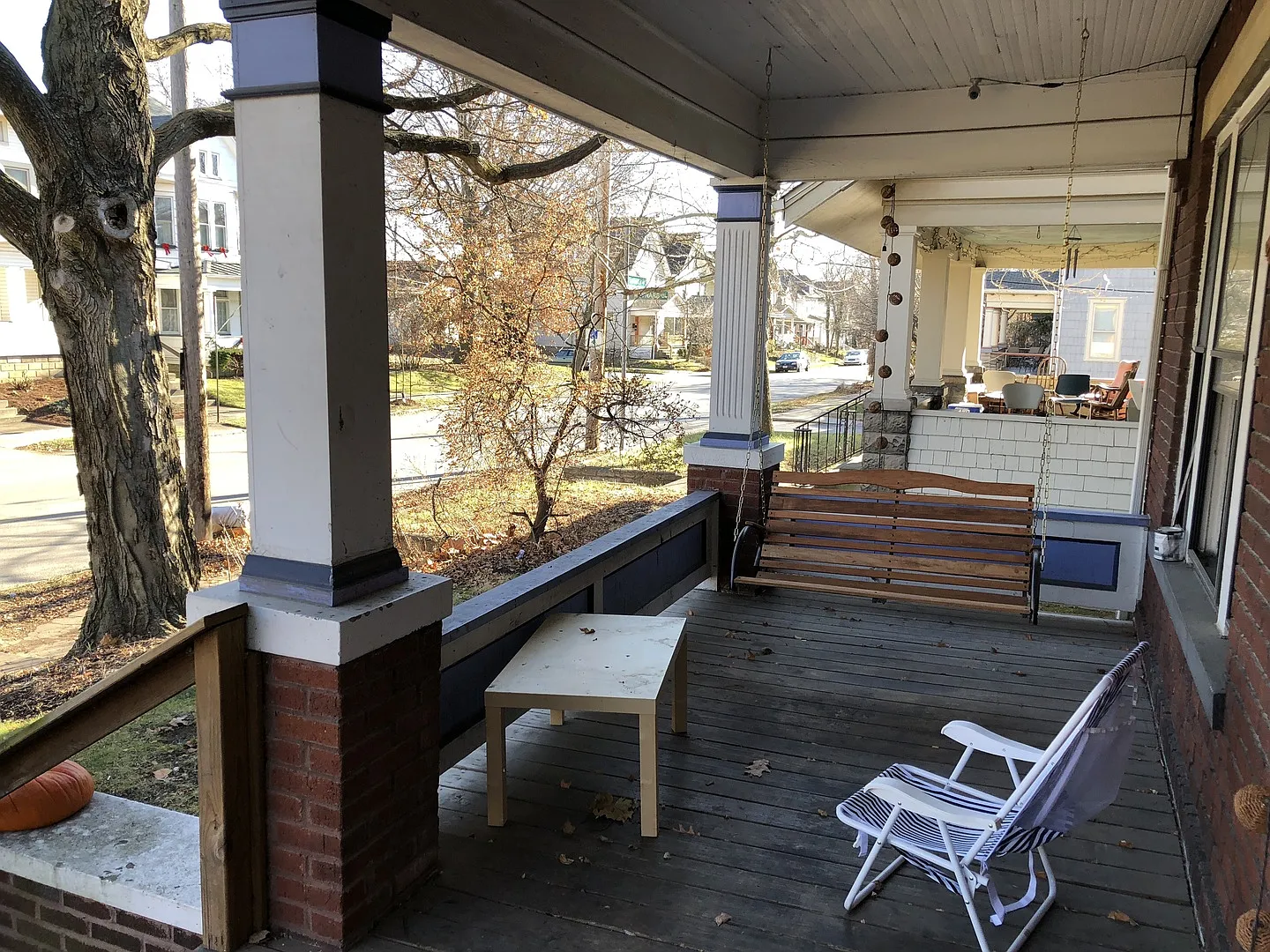 Indianola Ave 2329 BAC — Photo 2