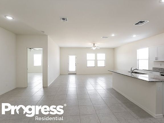 5th image of 35495 W San Capistrano Ave