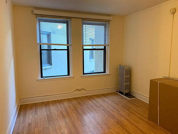 3rd image of 2781 N Milwaukee Ave