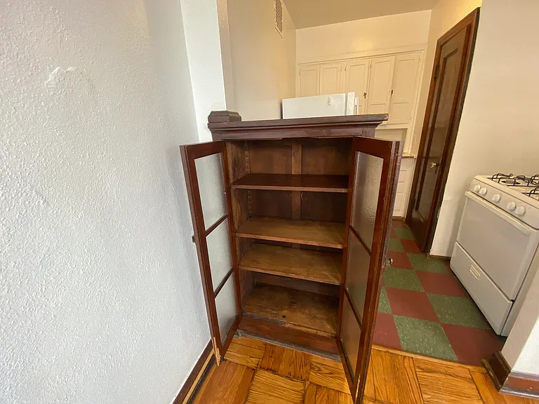 Original built-in hutch for dishes.