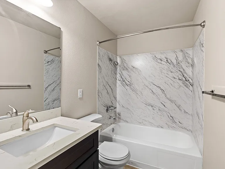2 Bed 1 Bath - 700 Sq Ft 2 Bed 1 Bath - 700 Sq Ft