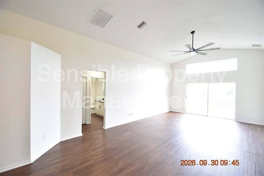 4 bed, 1665 sqft, $2,250 — Photo 3