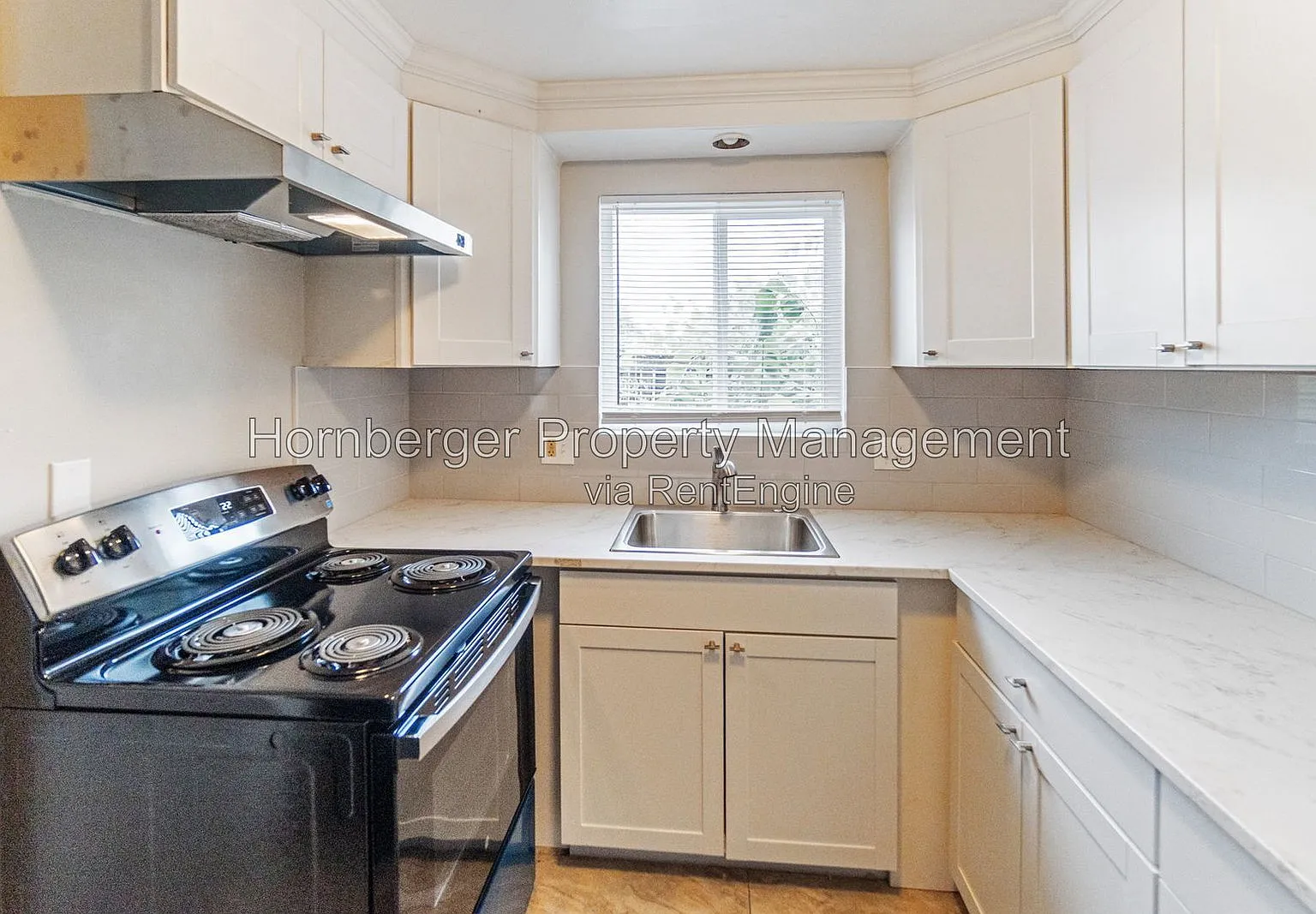 2 bed, 1.0 bath, 1400 sqft, $1,225 — Photo 1