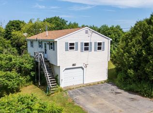 660 Old County Rd, Rockland, ME 04841