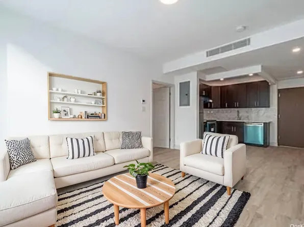 88-56 162nd St #2D, Jamaica, NY 11432