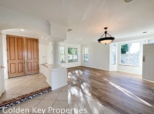 4365 Sunnyhill Dr, Carlsbad, CA 92008