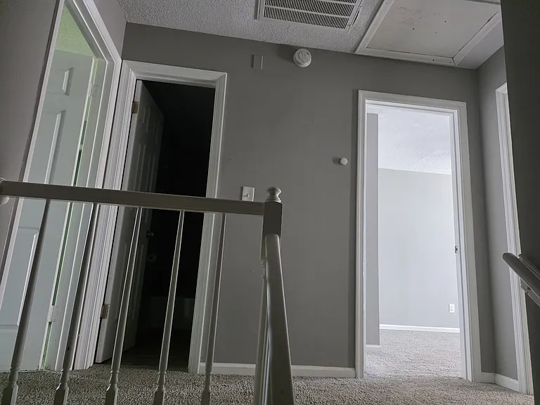 4306 Thomas Ln — Photo 2