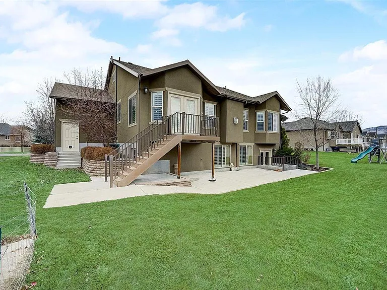 350 S Millers Mile Rd — Photo 35