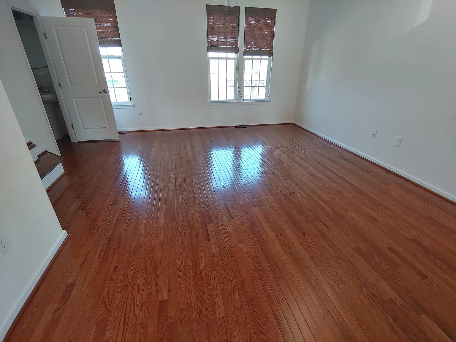 3 bed, 2.5 bath, 1930 sqft, $2,700 — Photo 3