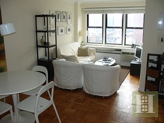 Rented by Halstead Real Estate | media 24