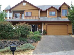 190 NW Peach St, Dundee, OR 97115