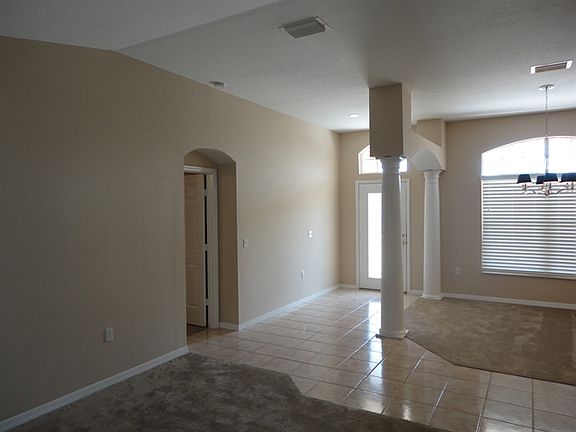 2nd image of 10523 Skylark Pl
