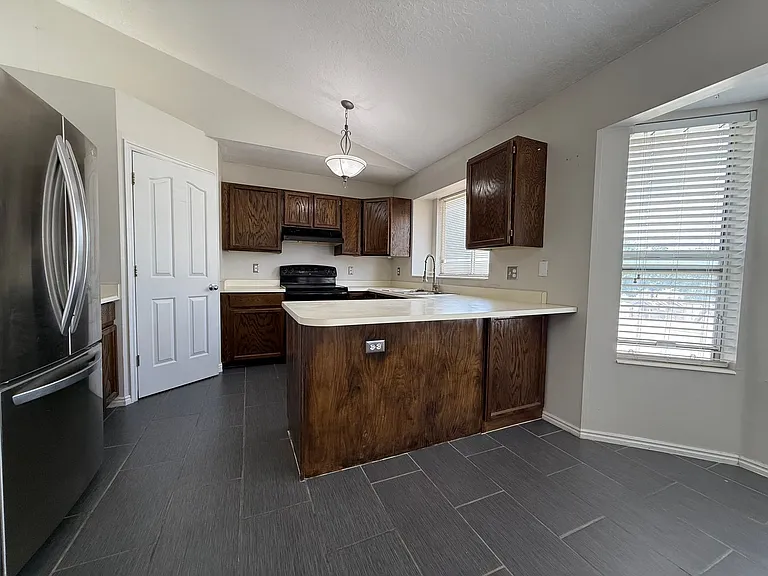 979 E Blue Heron Cir — Photo 10