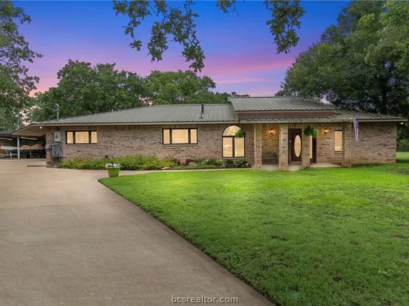 111 N Eskew Ln, Cedar Creek, TX 78612