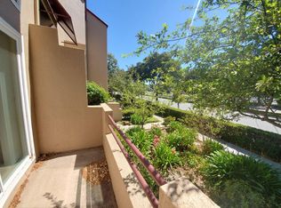 102 Cityhomes Ln, Foster City, CA 94404