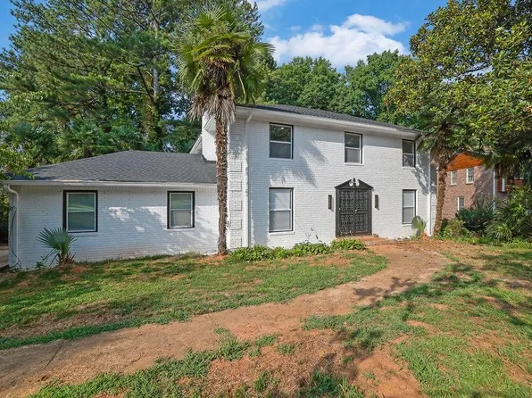 4247 Bingham Ct, Stone Mountain, GA 30083
