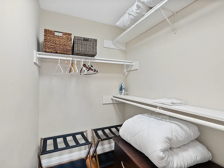 104 S Pettigrew St — Photo 18