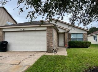 8122 Farthing Ln, Rosharon, TX 77583