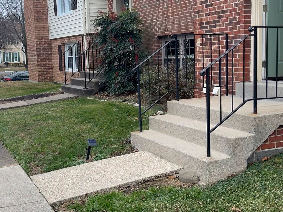 1st image of 7885 Carla Ct