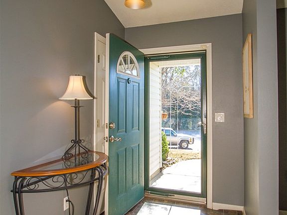 5th image of 1319 Ravenswood Dr